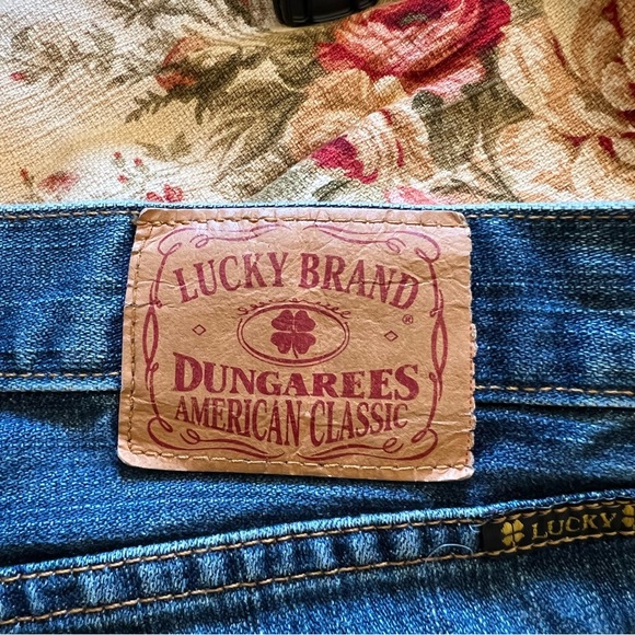 Lucky Brand Dungarees by Gene Montesano Mid-Rise Boot Cut Jeans, Size 10/30 - Picture 9 of 16